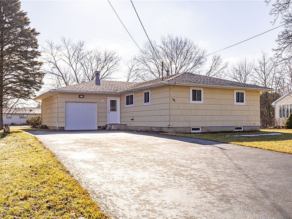 1st image of 38 Notre Dame Dr