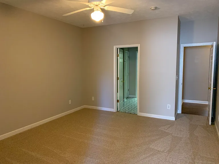 1455 Longleaf Dr E — Photo 8