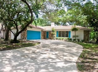 10601 Seminole Forest St E, Seminole, FL 33778