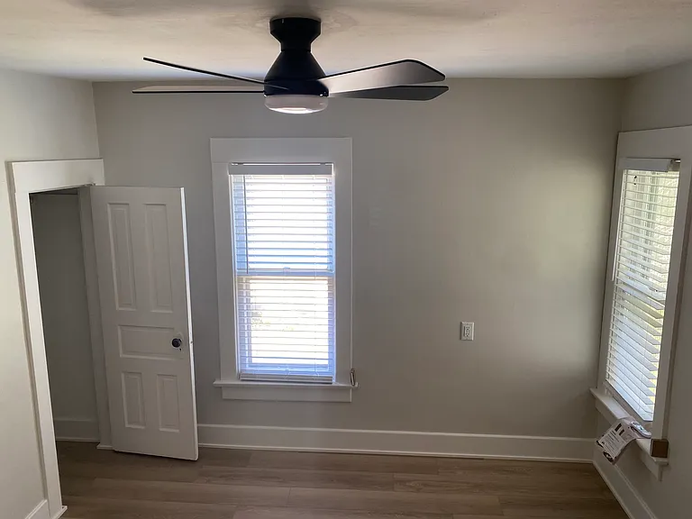 927 Harrison Ave #2 — Photo 9