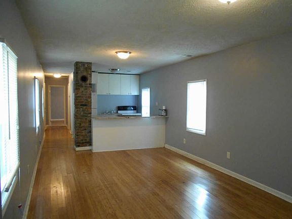 2nd image of 406 Sherman Ave