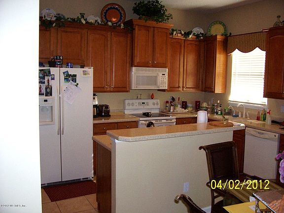 2nd image of 2883 Cross Creek Dr
