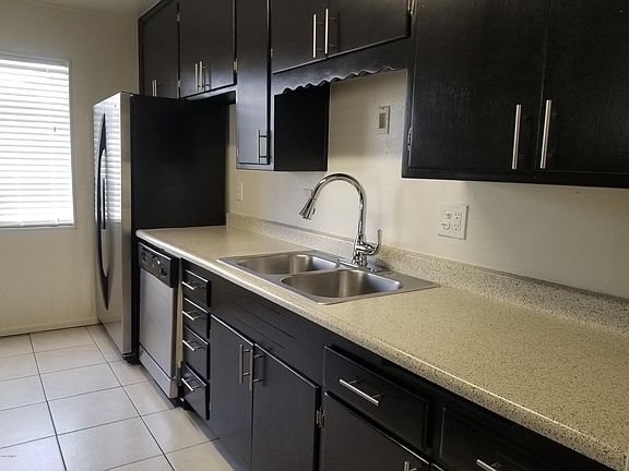 5th image of 3640 W Claremont St