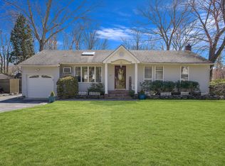 22 Evergreen Ave, Middle Island, NY 11953