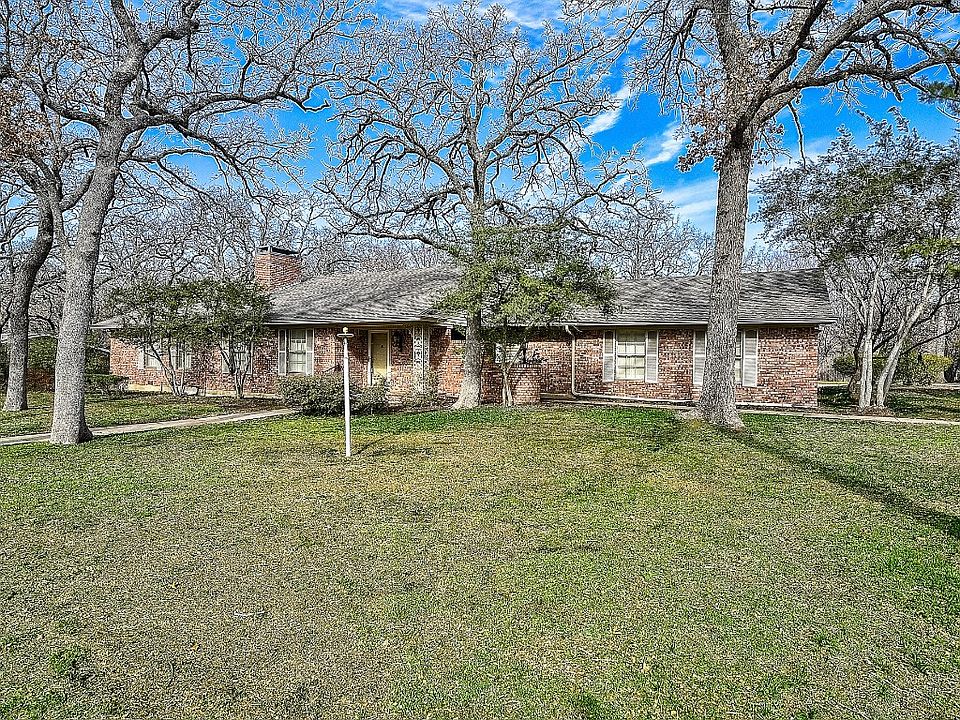1st image of 1709 Laurelwood Dr