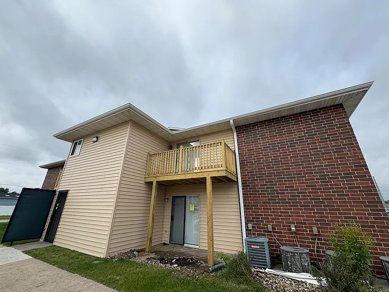 Prairie View Apartments — Photo 12
