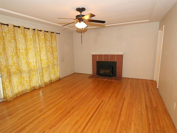 2nd image of 1127 W Yale Ave