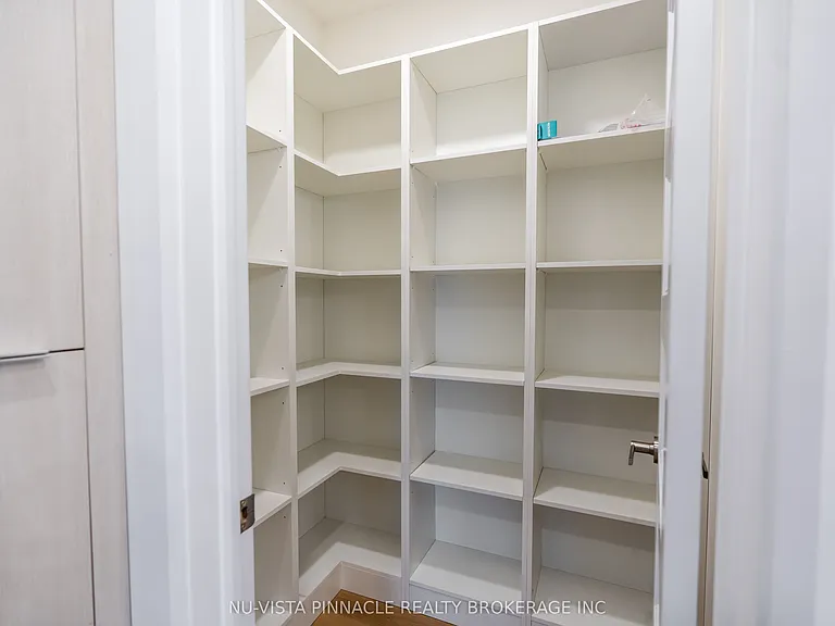 280 Stathis Blvd — Photo 16