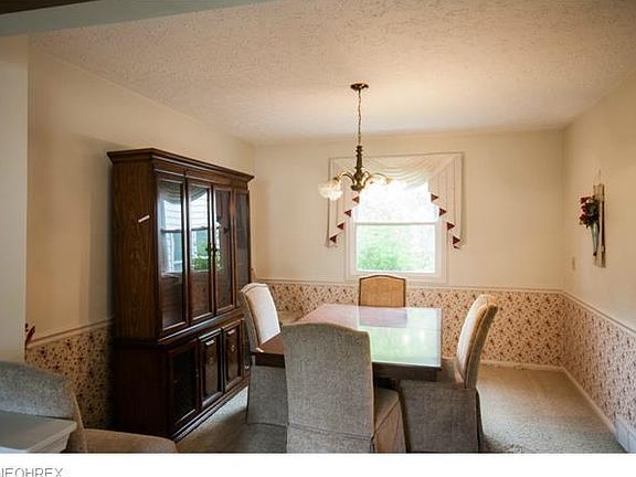5th image of 26959 Greenbrooke Dr