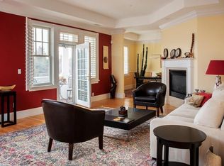 640 Hammond St APT 201, Brookline, MA 02467