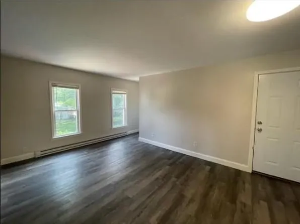 188 Jackson St APT 3, Lockport, NY 14094
