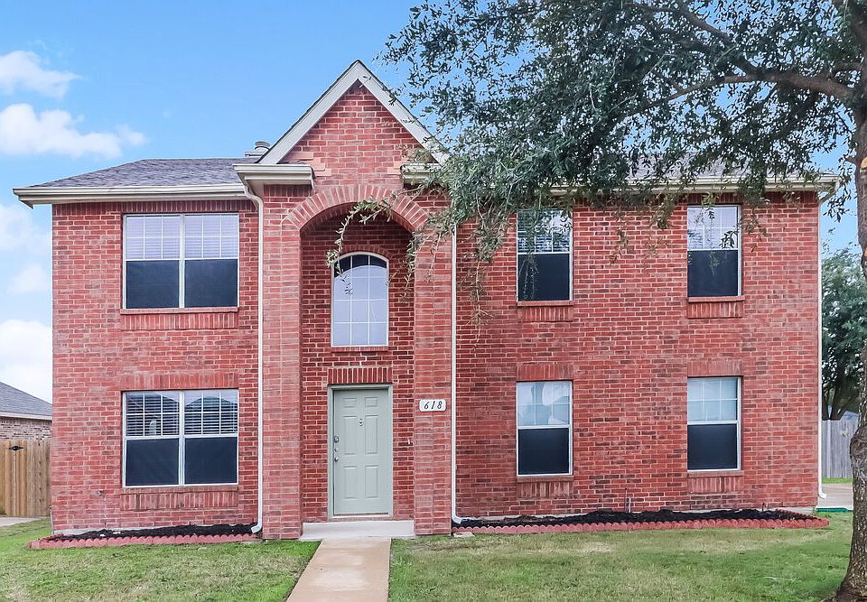 1st image of 618 Meadow Springs Dr