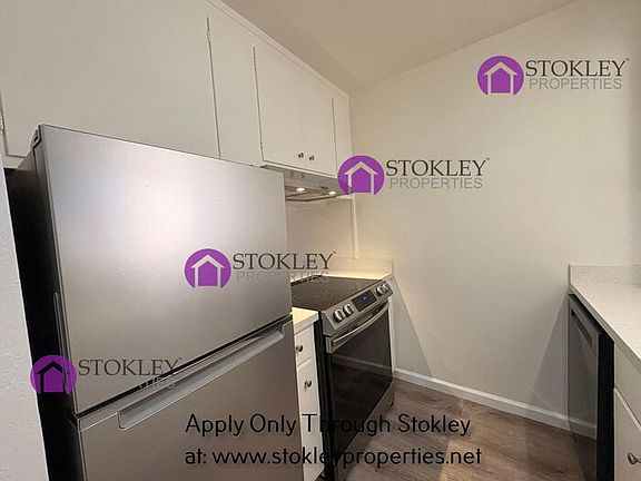 5th image of 1411 Creekside Dr APT 2
