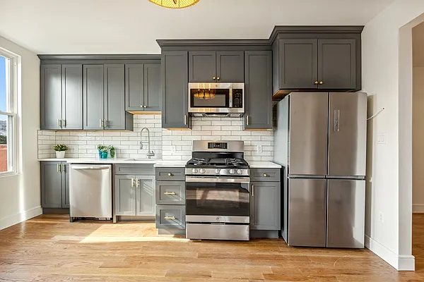 Rented by Corcoran | media 32