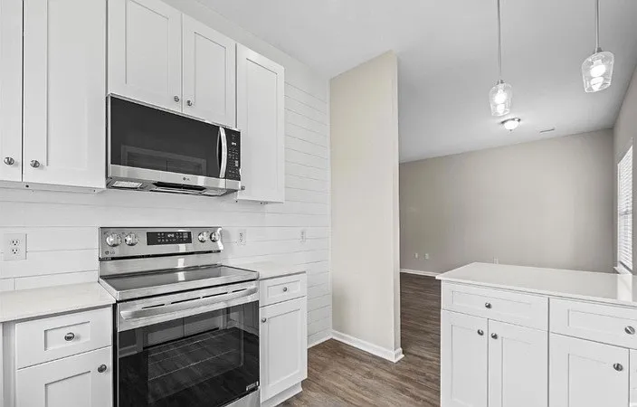 525 W Rose Ave — Photo 5