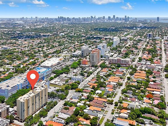 3rd image of 3500 Coral Way APT 1410