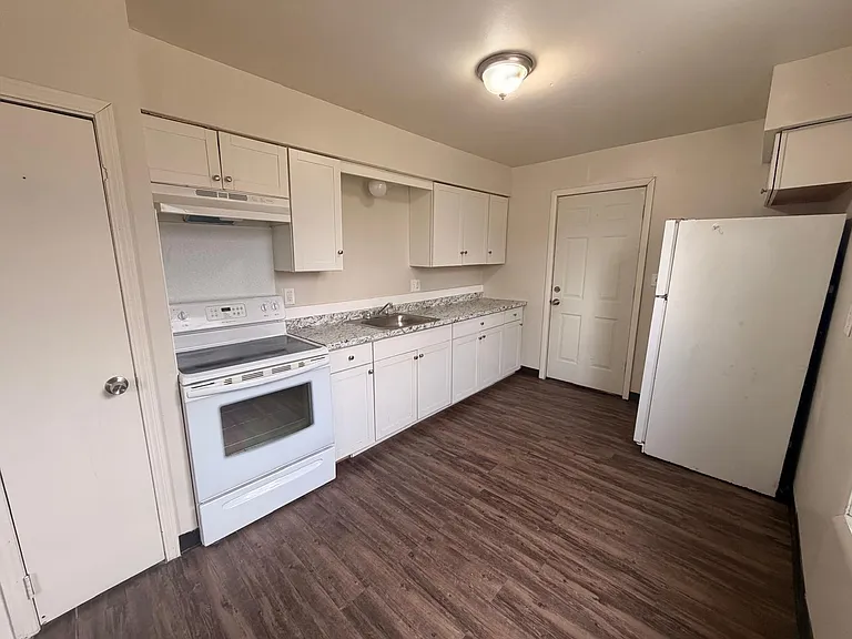 804 Lorain St #1 — Photo 1