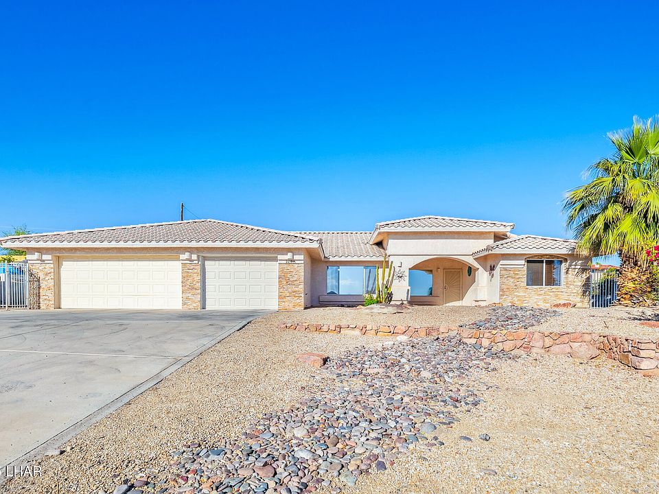 1st image of 270 Acoma Blvd N