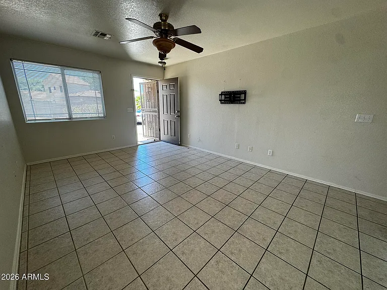 13220 W Calavar Rd — Photo 3