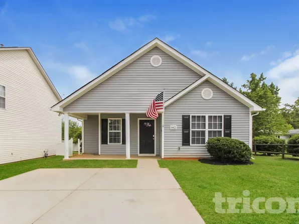 842 Lakehill Rd, Charlotte, NC 28214