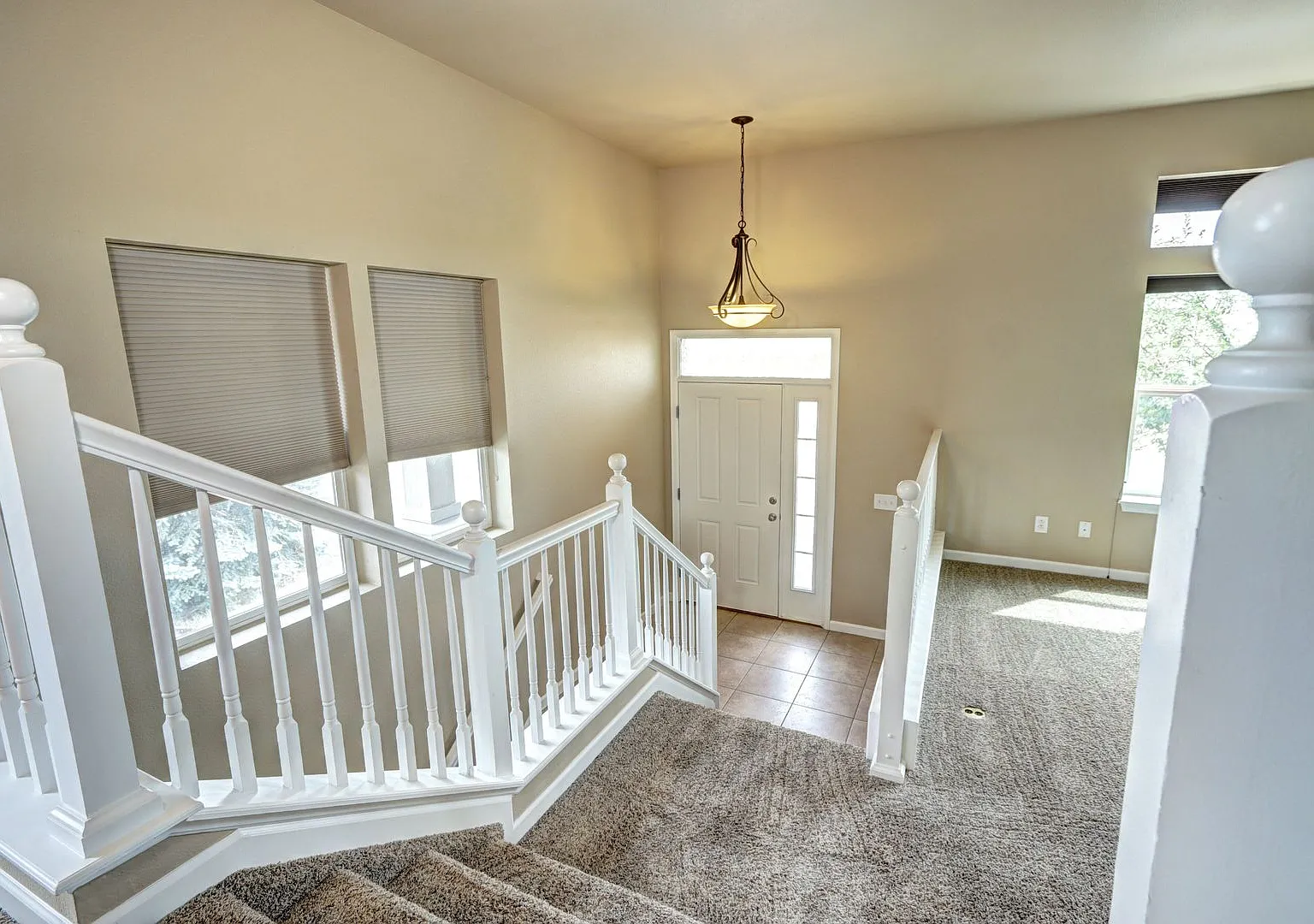 3 bed 3 bath Townhome in Morgans Run Castle Rock! — Photo 4