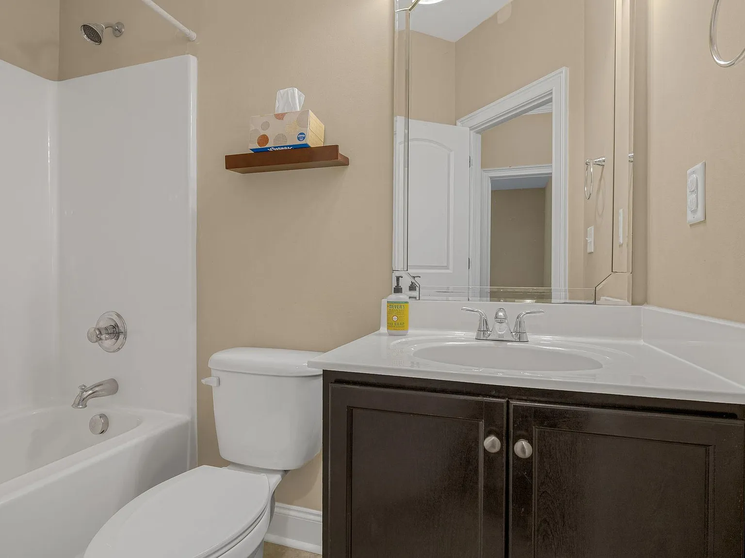201 Raven Falls Ln — Photo 3