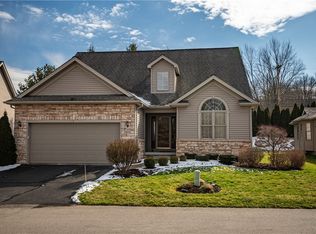 2610 Old Hickory Ct, Hermitage, PA 16148