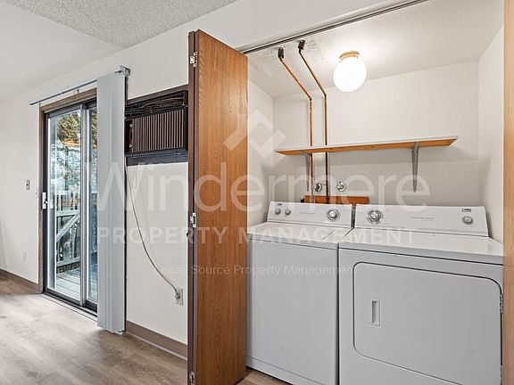 4th image of 2702 E 31st Ave #2702
