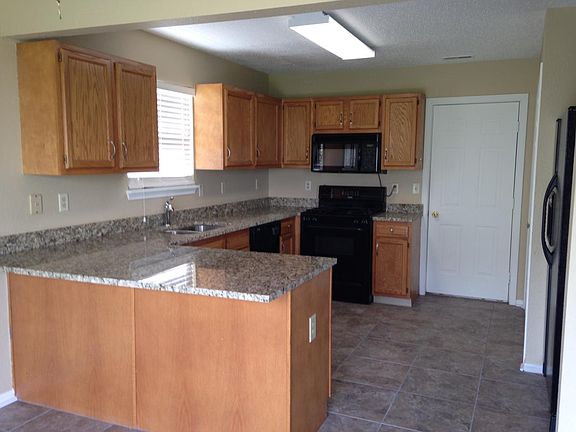 5th image of 10328 Hornton St