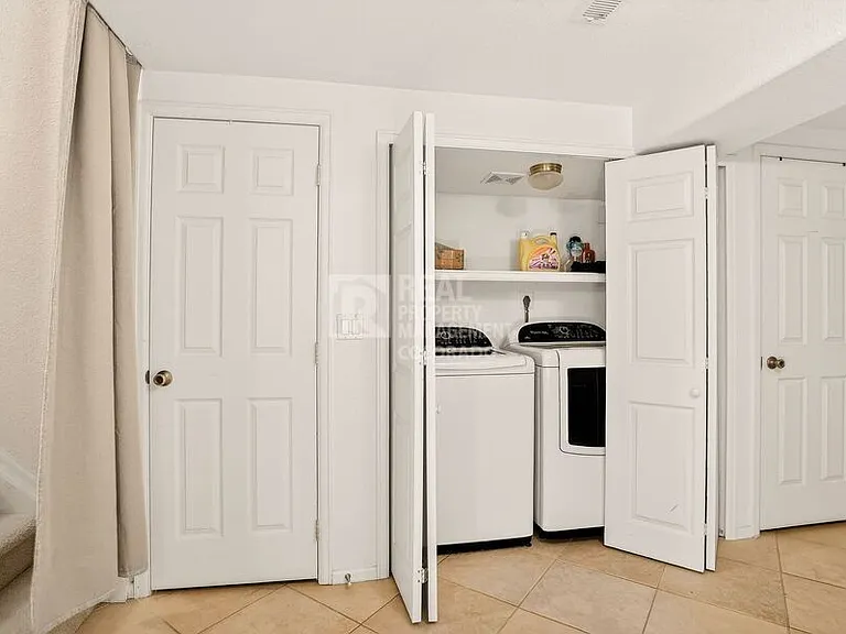 11185 E Linvale Dr — Photo 28
