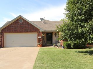2209 93rd St, Lubbock, TX 79423