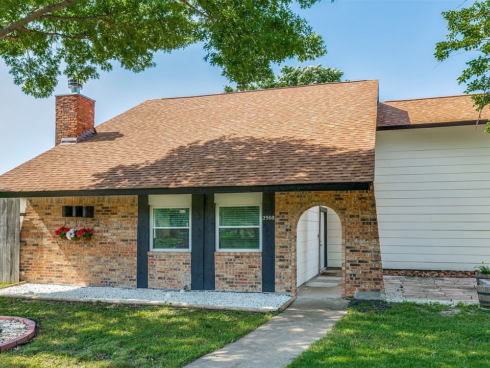 1st image of 2908 White Oak Dr