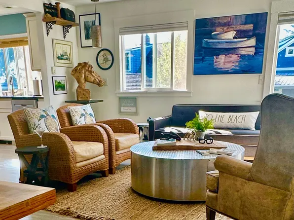 167 Maple St, Camano Island, WA 98282