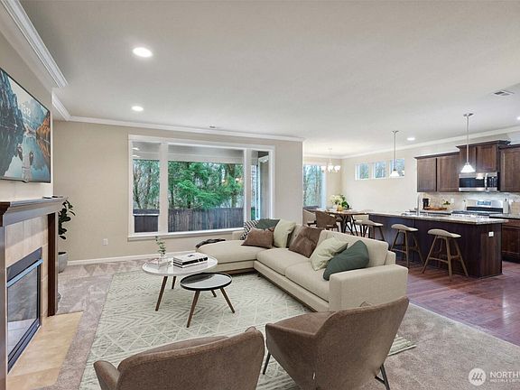 5th image of 11906 59th Avenue E