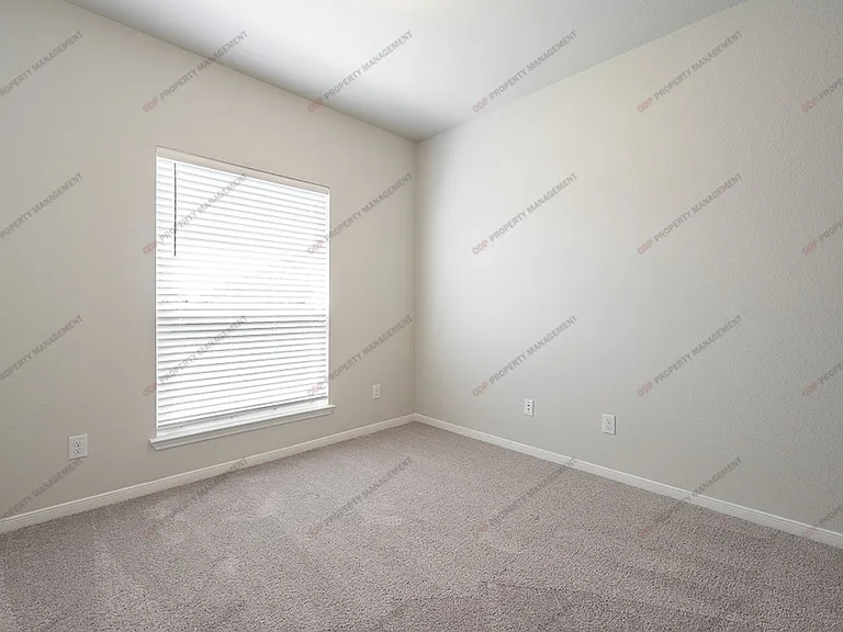 711 Friars Landing Dr — Photo 9