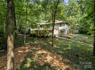 64 Wells Ln, Tryon, NC 28782