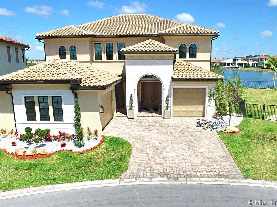 1st image of 11925 Watermark Way