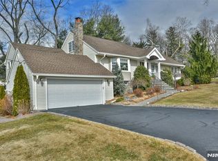 122 Colonial Rd, Emerson, NJ 07630