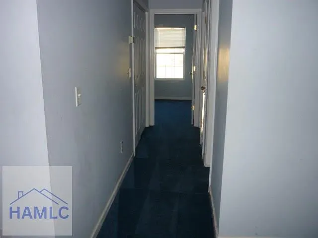 2 bed, 1.0 bath, 900 sqft, $1,050 — Photo 4