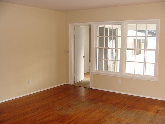2nd image of 8336 Dallas St