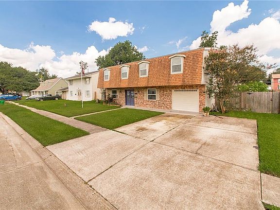 2nd image of 413 Evergreen St