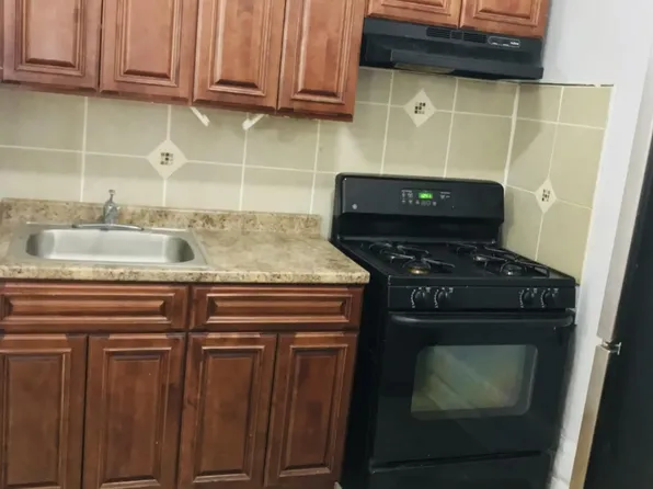 811 Broadway #2, Newark, NJ 07104
