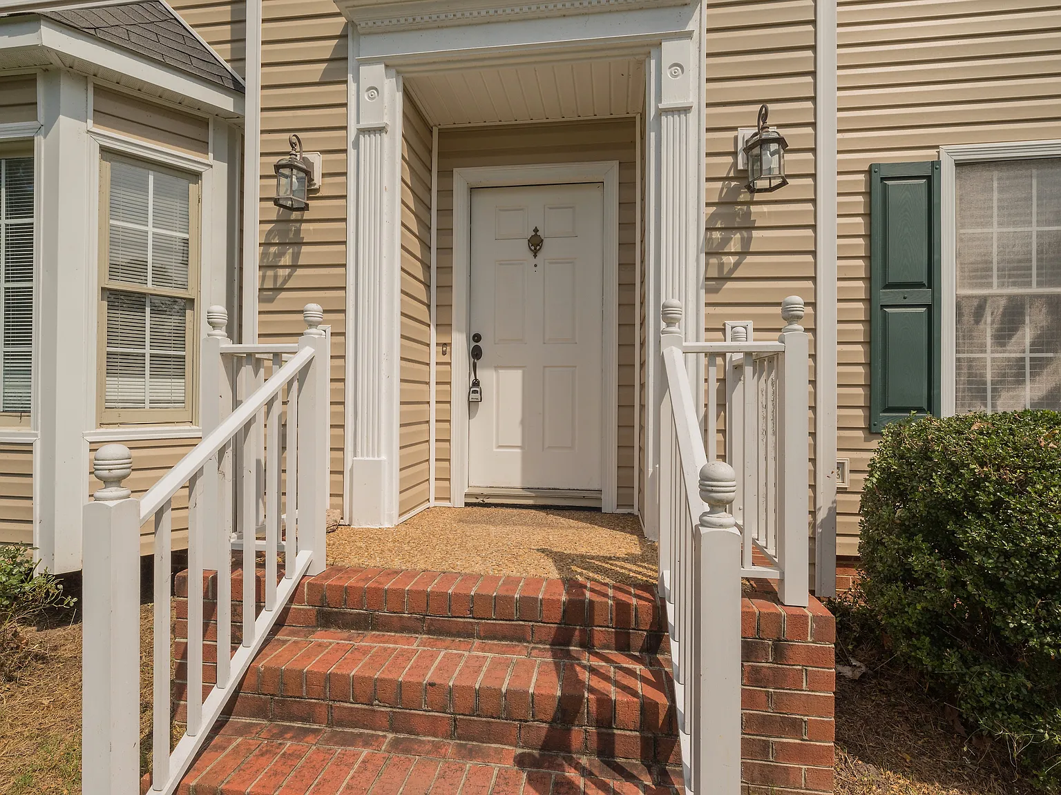 3005 Sandy Bluff Pl — Photo 2
