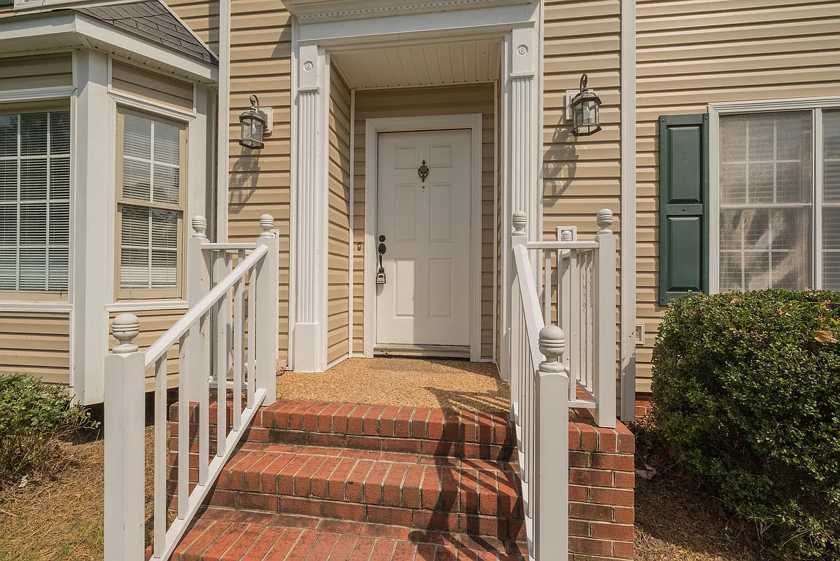 Building Photo - 3005 Sandy Bluff Pl