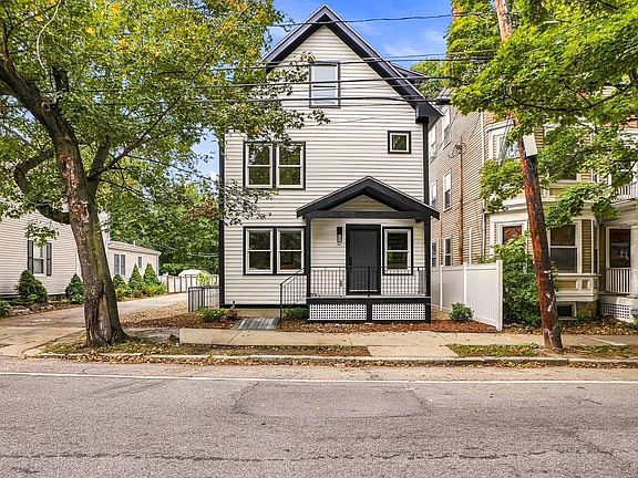 2nd image of 641 Chestnut Hill Ave