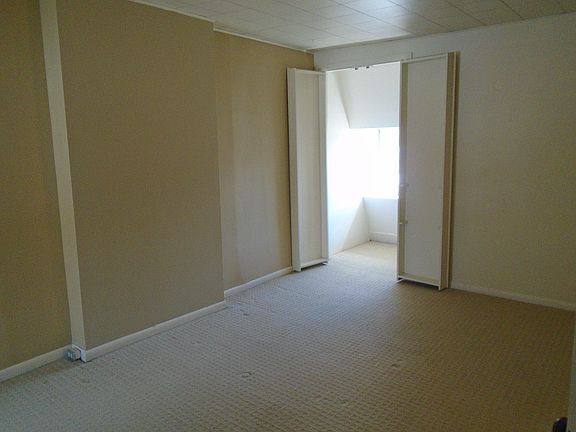 Large bedroom 