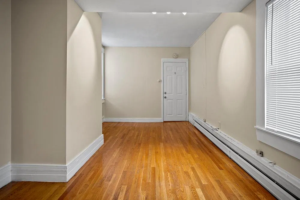 Studio, 350 sqft, $1,700 — Photo 4