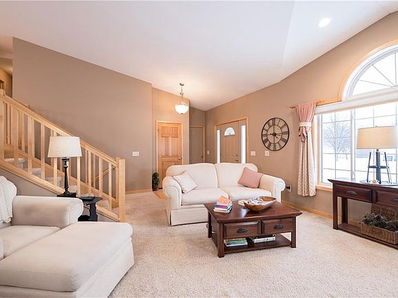 4th image of 3012 West Ridge Drive