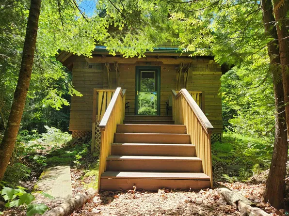37555 Madeleine Ln, Bayfield, WI 54814