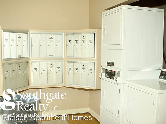 5th image of 3319 W 4th St APT 210